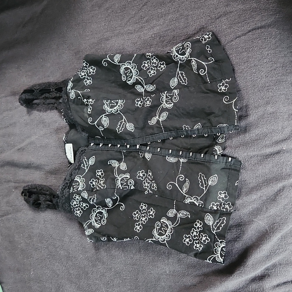 Charlotte Russe embroidered floral corset tank top medium black white